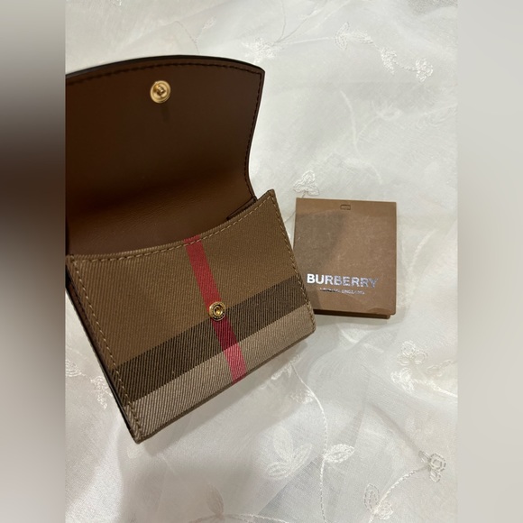 Burberry Luna Tan Grained Leather House Check Canvas Coin Pouch Snap Wallet - Picture 2 of 6